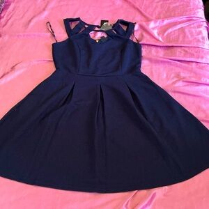 Good condition. Polyester.